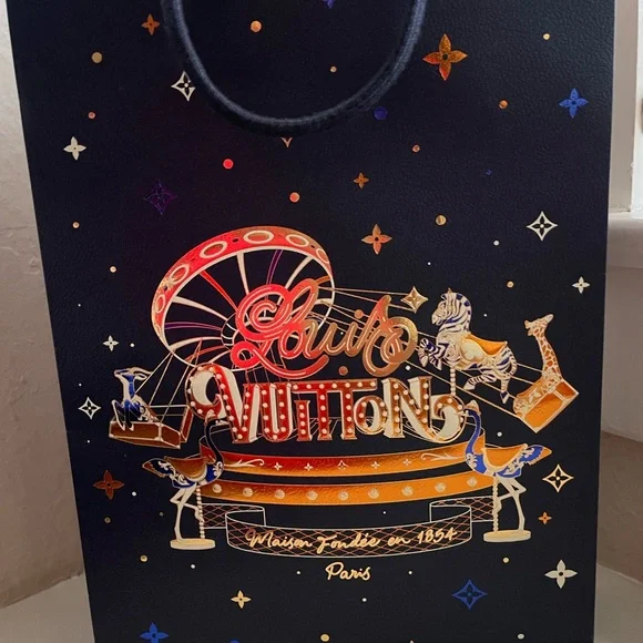Louis Vuitton Paris Christmas 🎄 Bag & Box - Picture 2 of 8